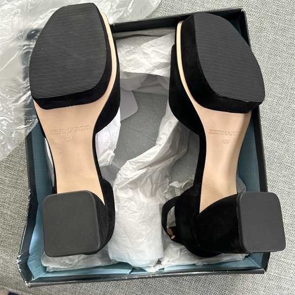 Bernardo Raleigh black suede platform block heels Size 10 M - Picture 12 of 15